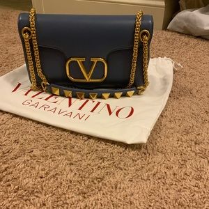 Valentino Garavani
VLOGO Roman Stud Napa Chain Shoulder Bag